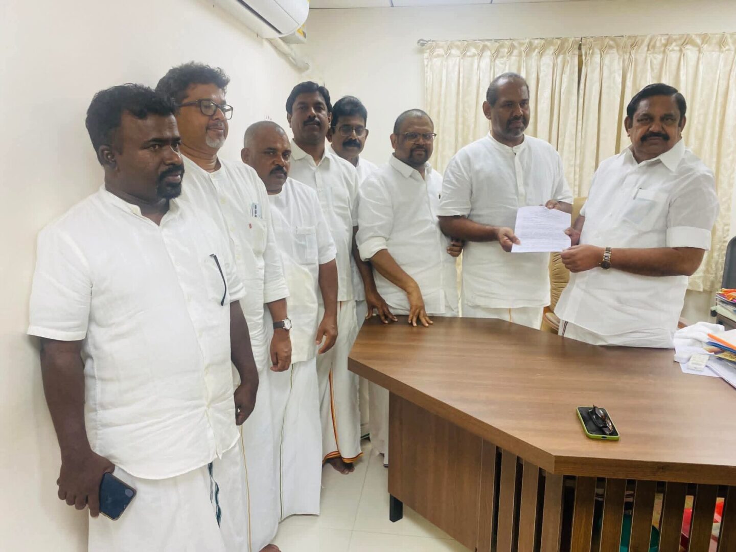 facebook_1766118925953_74076396756028843